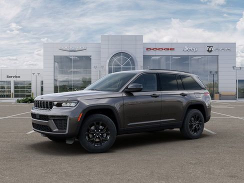 New 2026 Jeep Grand Cherokee Altitude AWD/4WD image 2