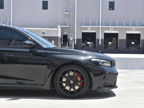 Used 2024 Honda Civic Type R image 8