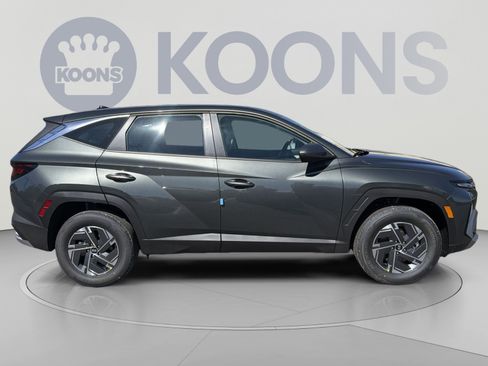 New 2026 Hyundai Tucson Blue SE AWD/4WD image 8