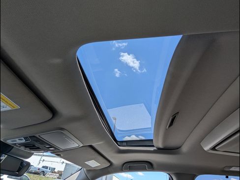 Used 2021 Honda Pilot Elite image 12