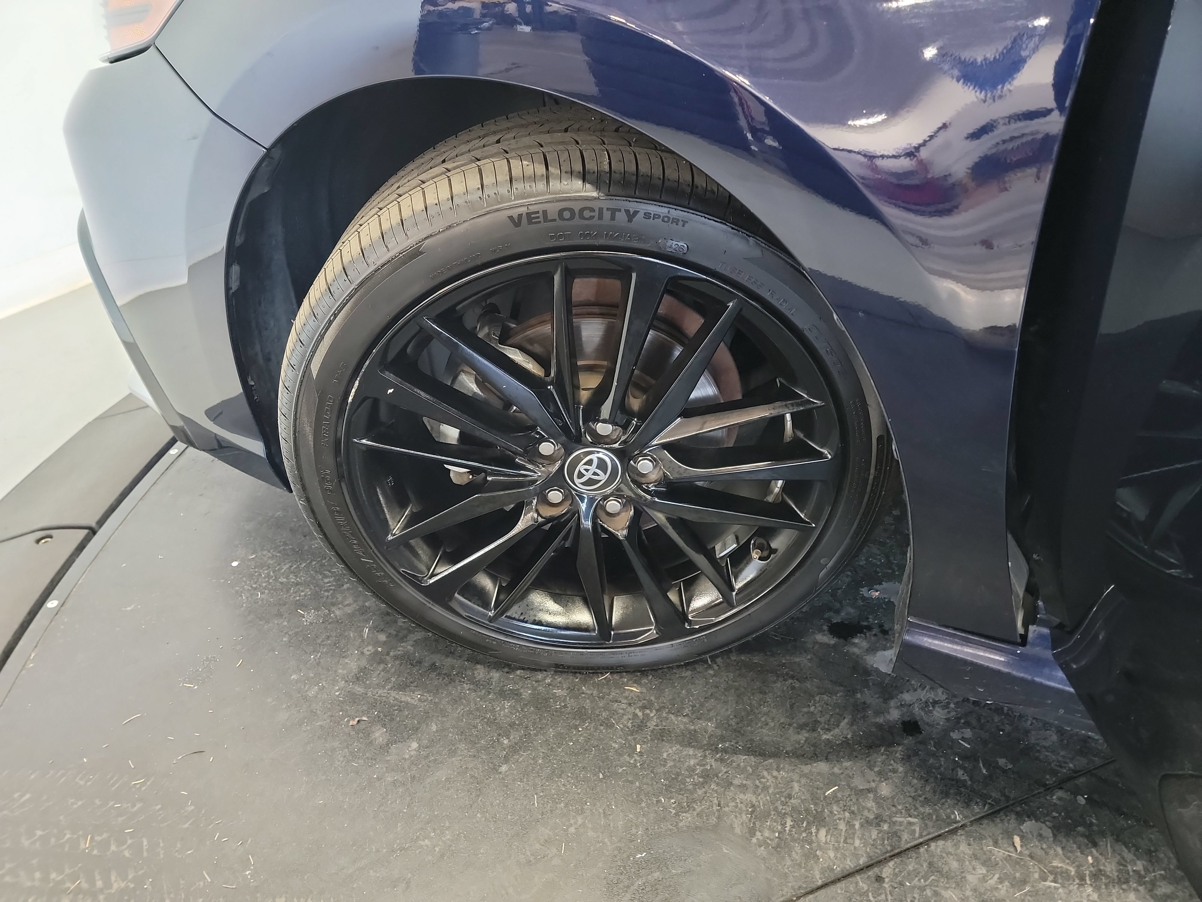 Used 2022 Toyota Camry XSE FWD image 30