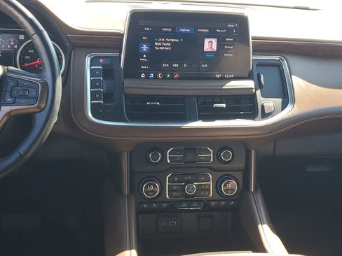 Used 2021 Chevrolet Suburban High Country image 28