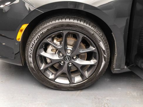Used 2021 Chrysler Pacifica Limited w/ Uconnect Theater Family Group AWD/4WD image 45