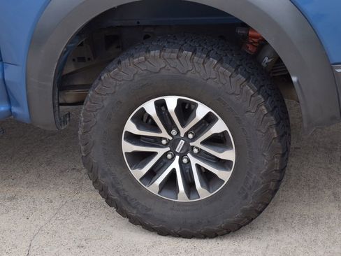 Used 2020 Ford F150 Raptor w/ Equipment Group 802A Luxury image 10