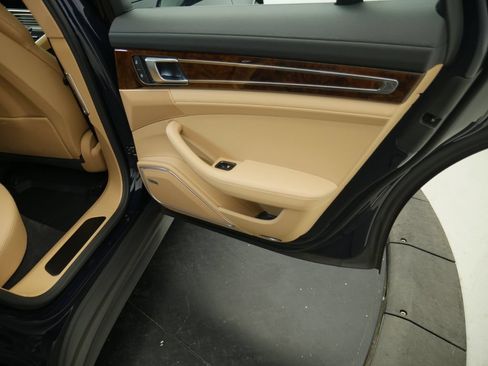 Certified 2023 Porsche Panamera 4 Platinum Edition AWD/4WD image 26