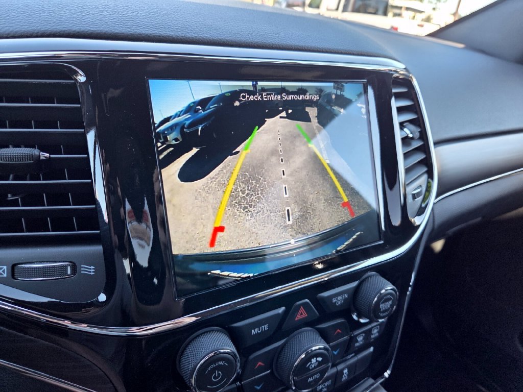Used 2020 Jeep Grand Cherokee Limited AWD/4WD image 35