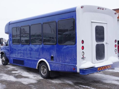 Used 2019 Ford E-450 and Econoline 450 Super Duty w/ Shuttle Bus Prep Package image 3
