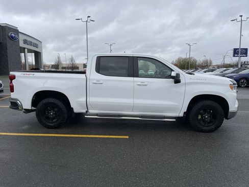 Used 2022 Chevrolet Silverado 1500 LT w/ Work Truck Package AWD/4WD image 10
