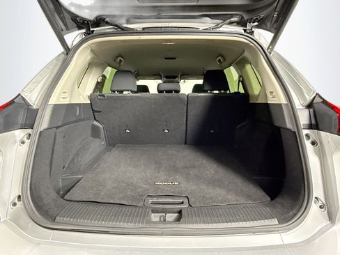 Used 2024 Nissan Rogue SV image 31