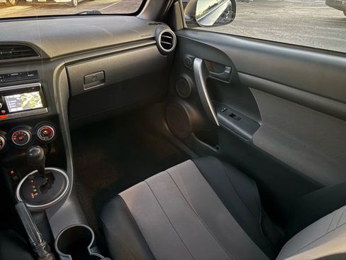 Used 2011 Scion tC image 22