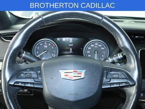 Used 2019 Cadillac XT4 Premium Luxury AWD/4WD image 18