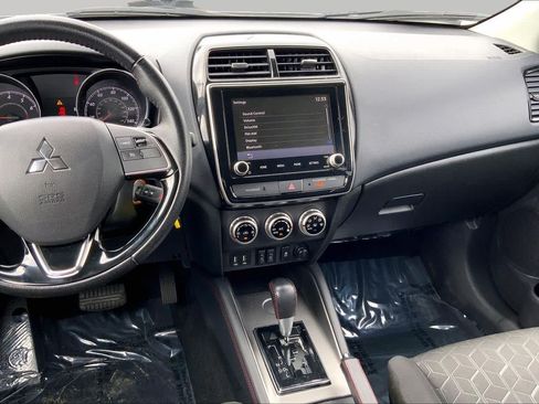 Used 2022 Mitsubishi Outlander Sport LE FWD image 7