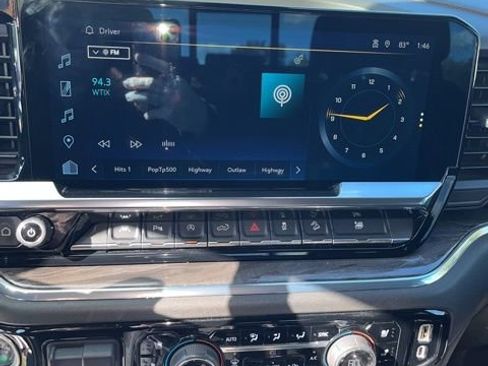 Used 2024 Chevrolet Silverado 1500 LTZ image 28