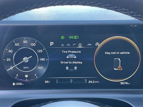 Certified 2024 Kia Seltos S image 30