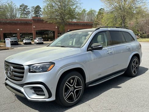 New 2026 Mercedes-Benz GLS 450 4MATIC image 4