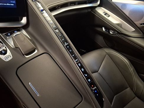 Used 2024 Chevrolet Corvette Stingray Preferred Cpe w/ Z51 Performance Package RWD image 15