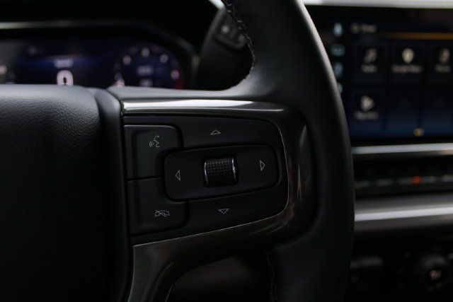 Used 2025 Chevrolet Silverado 2500 High Country AWD/4WD image 10