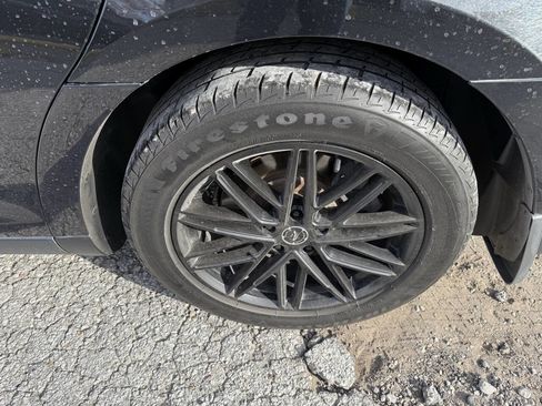 Used 2013 Ford Taurus SEL image 24