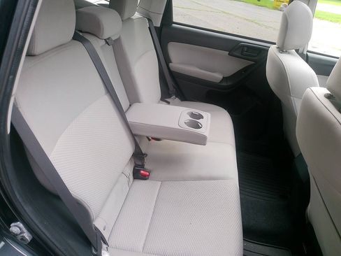 Used 2015 Subaru Forester 2.5i Premium w/ All-Weather Package AWD/4WD image 33