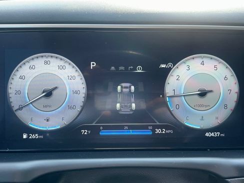 Certified 2023 Hyundai Tucson Limited AWD/4WD image 16