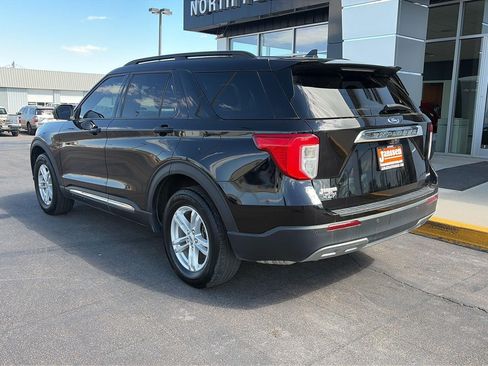 Used 2022 Ford Explorer XLT w/ Equipment Group 202A AWD/4WD image 7