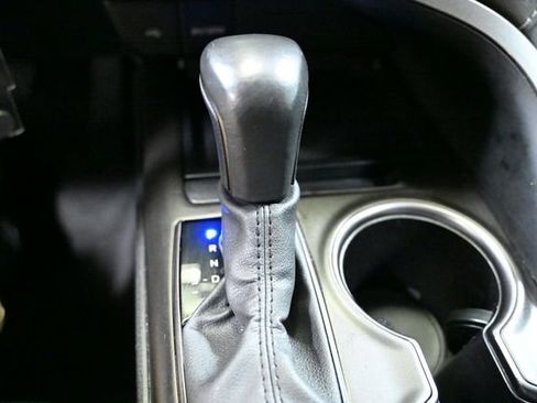 Used 2024 Toyota Camry SE image 27