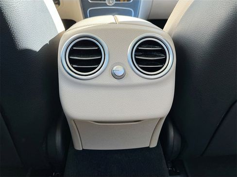 Used 2020 Mercedes-Benz C 300 4MATIC Sedan image 27