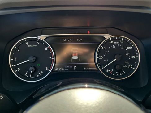 Used 2023 Nissan Rogue SV FWD image 9