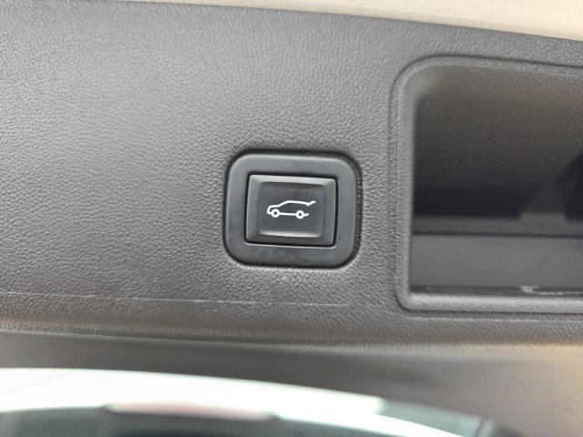 Used 2022 GMC Terrain Denali AWD/4WD image 34