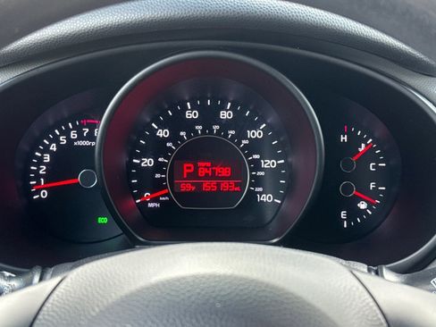 Used 2015 Kia Soul + FWD image 18