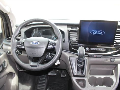 Used 2025 Ford Transit 350 XLT RWD image 16