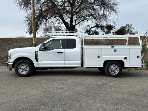 New 2026 Ford F350 XL w/ XL Chrome Package image 6