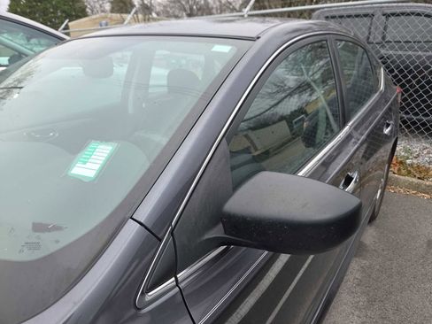 Used 2014 Nissan Sentra SR w/ SR Driver Package image 10