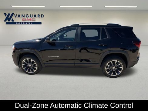 Used 2025 GMC Terrain Elevation w/ Elevation Premium Package AWD/4WD image 5