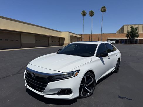 Used 2022 Honda Accord Sport image 3