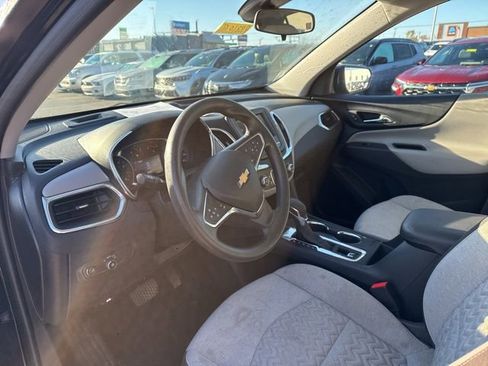 Used 2024 Chevrolet Equinox LS w/ LS Convenience Package image 11
