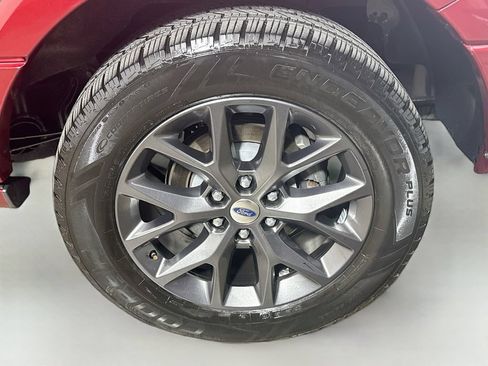 Used 2017 Ford Expedition EL Limited w/ Equipment Group 301A RWD image 30