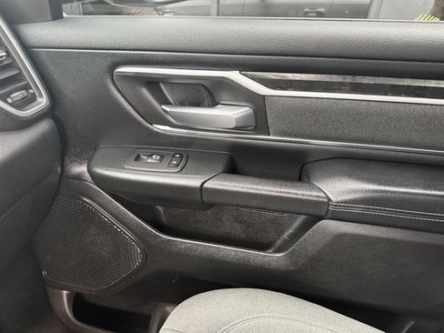 Used 2019 RAM 1500 Big Horn AWD/4WD image 30