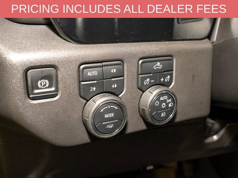 Used 2025 Chevrolet Silverado 1500 LT Trail Boss w/ Convenience Package II AWD/4WD image 13