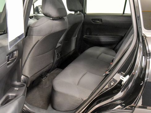 Used 2023 Toyota Corolla Cross LE image 5