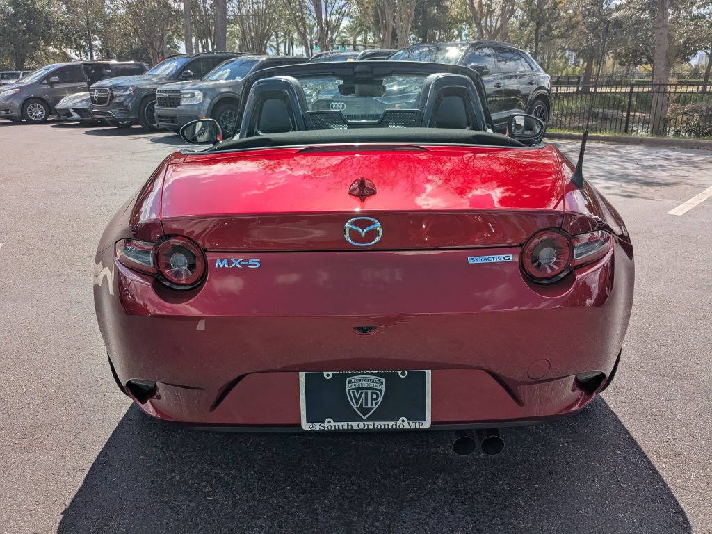 Used 2024 MAZDA MX-5 Miata Grand Touring RWD image 14