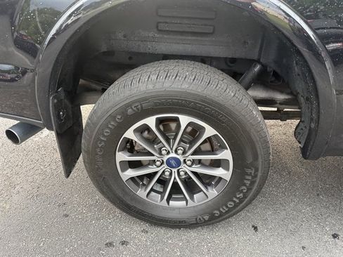 Used 2019 Ford F150 XLT w/ Equipment Group 302A Luxury AWD/4WD image 34