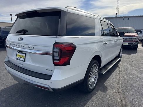 Used 2023 Ford Expedition Max Limited image 3