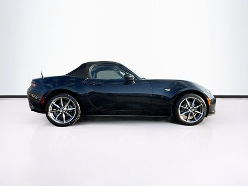 Used 2022 MAZDA MX-5 Miata Grand Touring w/ Weather Package image 9