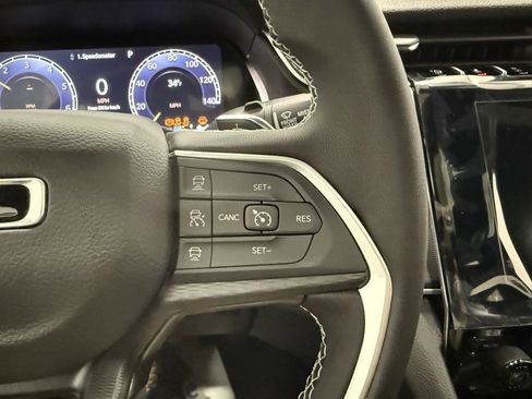 New 2025 Jeep Grand Cherokee Laredo X image 25