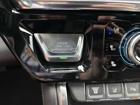 New 2026 GMC Sierra 2500 Denali w/ Denali Reserve Package AWD/4WD image 18