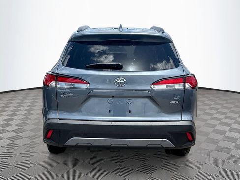 Used 2024 Toyota Corolla Cross LE w/ Moonroof Package AWD/4WD image 7