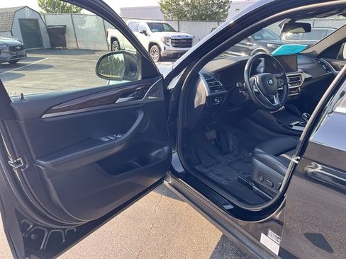 Used 2025 BMW X4 xDrive30i AWD/4WD image 12