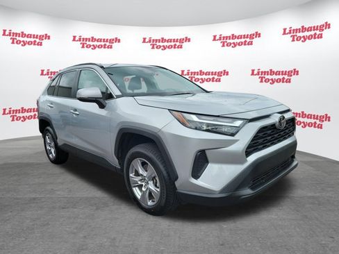 Used 2024 Toyota RAV4 XLE AWD/4WD image 18