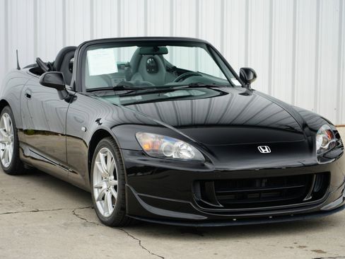 Used 2005 Honda S2000 image 39
